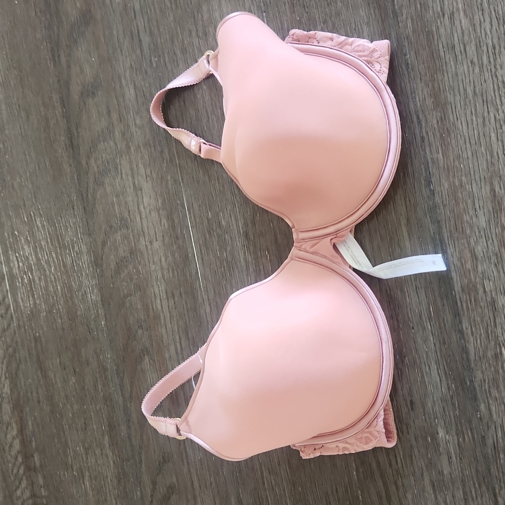 Sofia Intimates Bra 36D lace